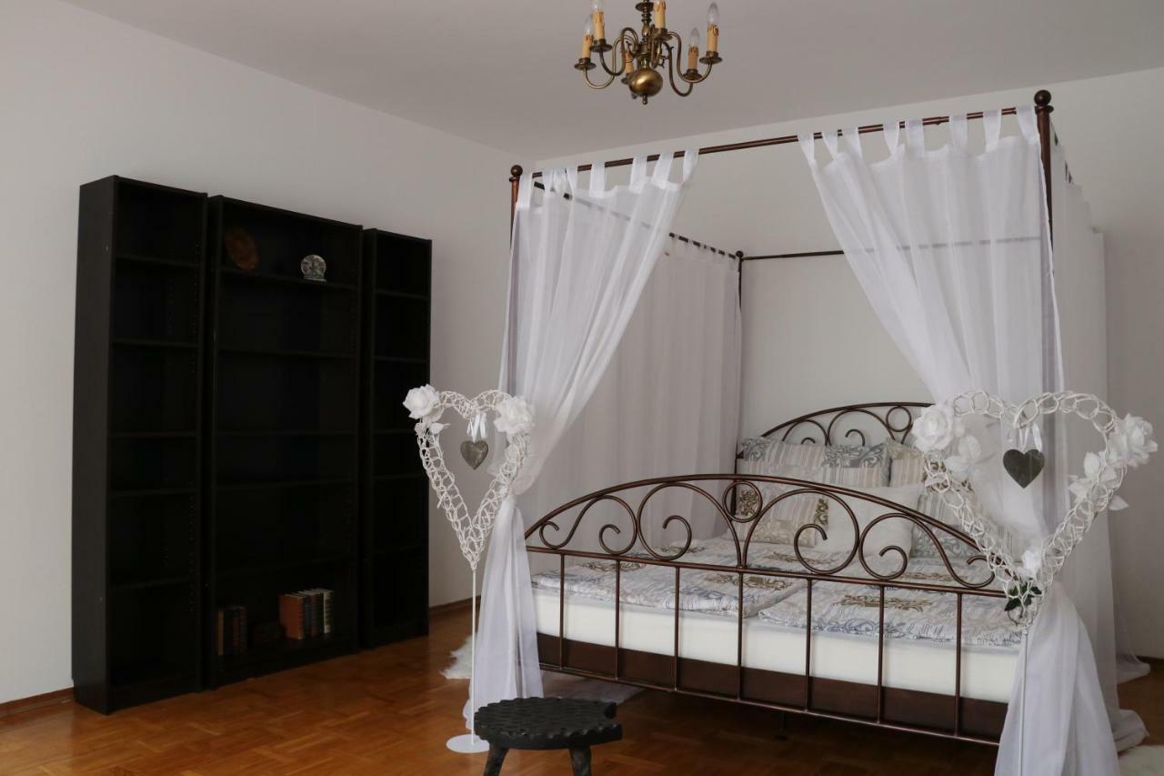 The Lakehouse Villa Neusiedl Am See Wienerstrasse 8 외부 사진