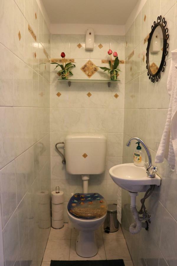 The Lakehouse Villa Neusiedl Am See Wienerstrasse 8 외부 사진
