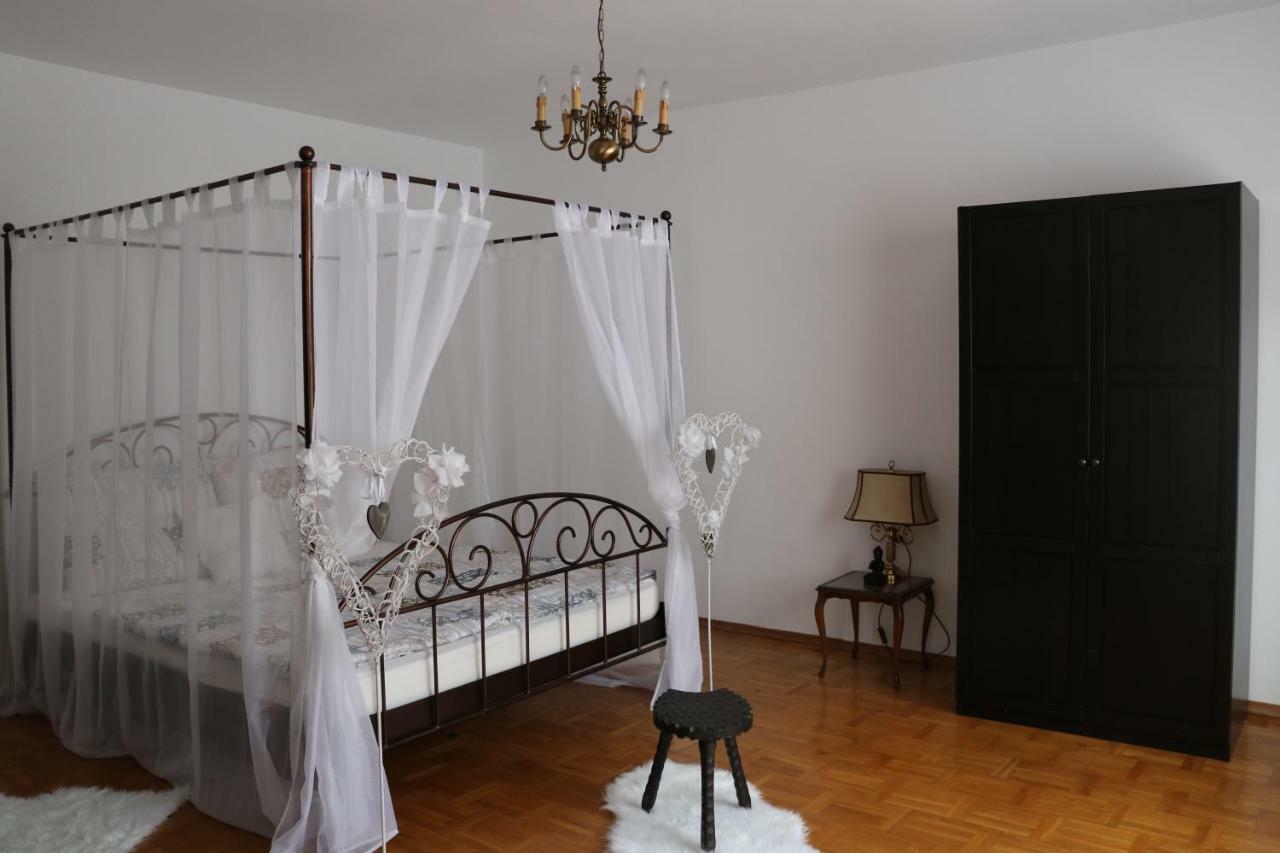The Lakehouse Villa Neusiedl Am See Wienerstrasse 8 외부 사진