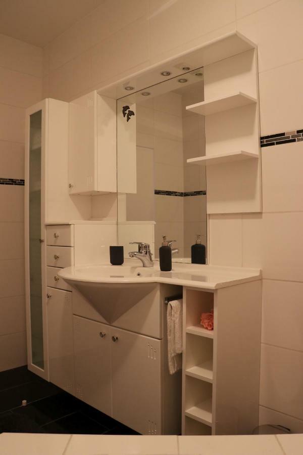 The Lakehouse Villa Neusiedl Am See Wienerstrasse 8 외부 사진