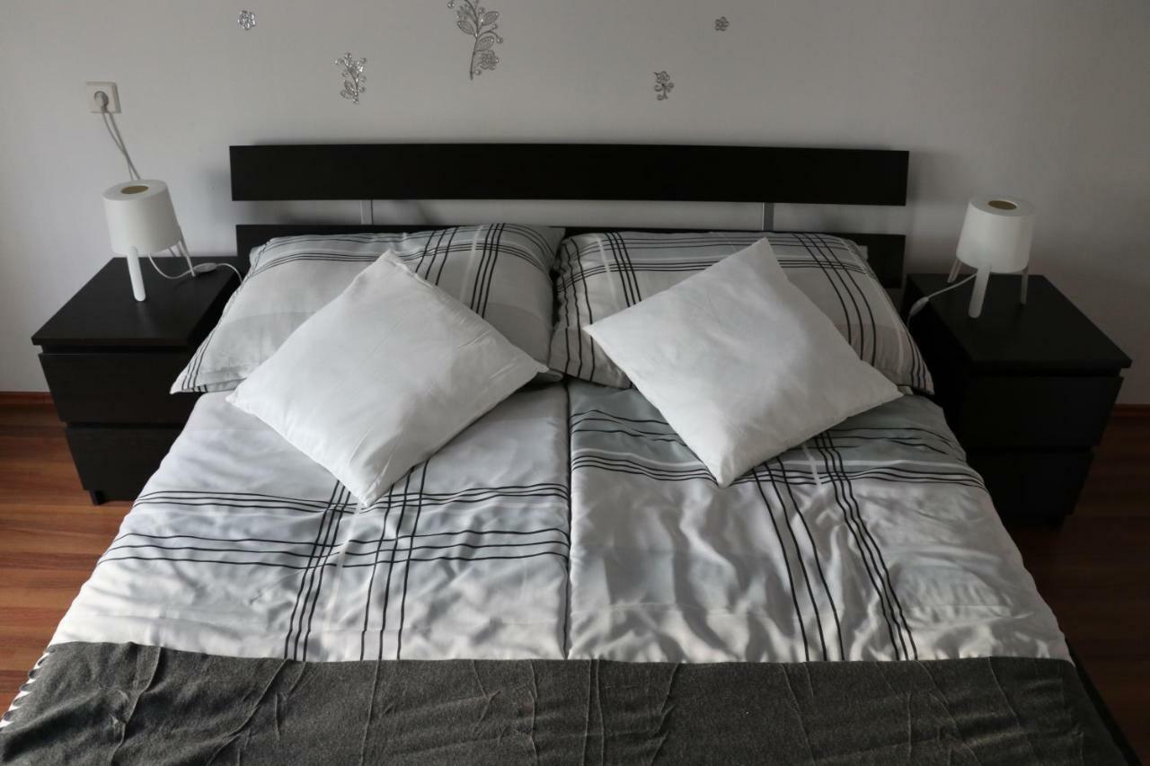The Lakehouse Villa Neusiedl Am See Wienerstrasse 8 외부 사진