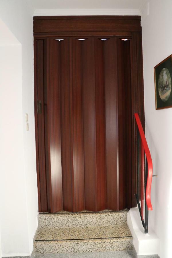 The Lakehouse Villa Neusiedl Am See Wienerstrasse 8 외부 사진